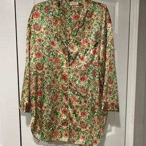 Victoria’s Secret white label pj lounge shirt
